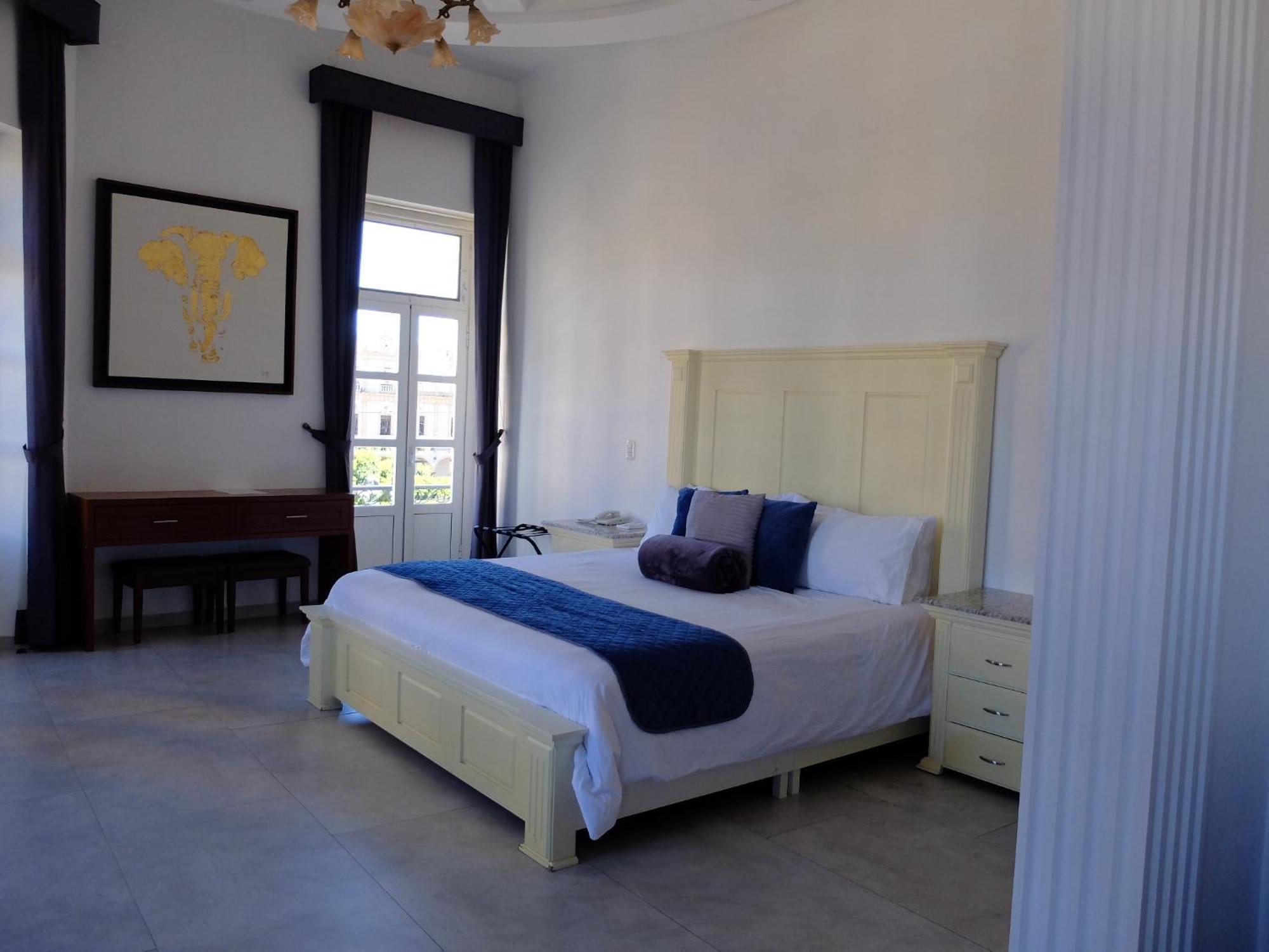 Hotel Estancia Real เตปาติตลัน เด โมเรลอส ภายนอก รูปภาพ