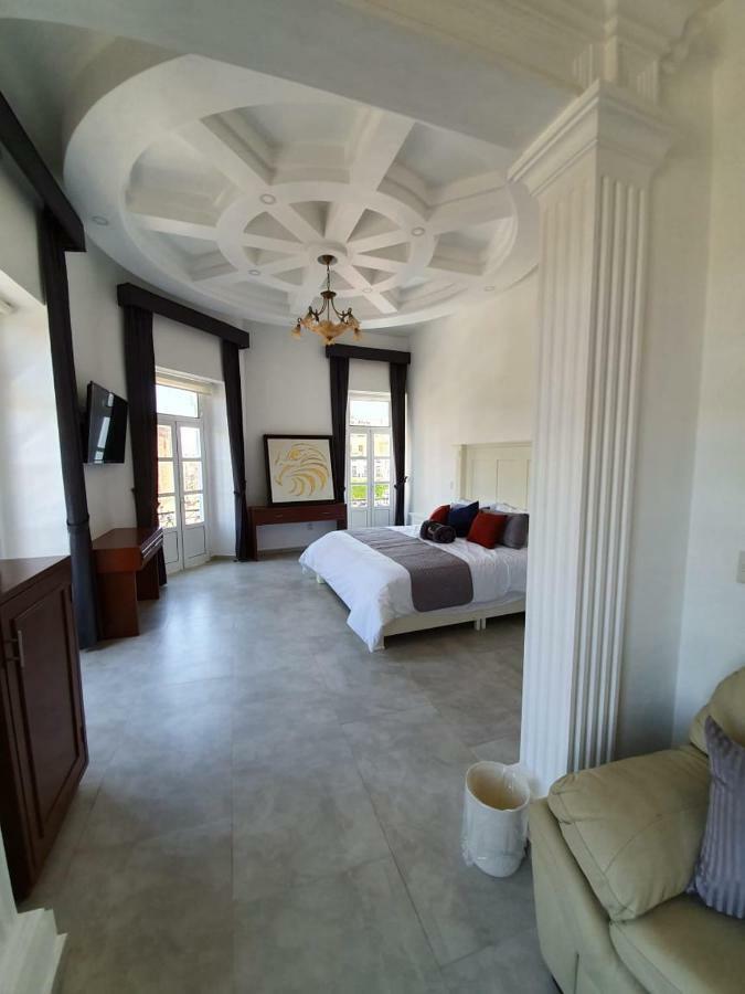 Hotel Estancia Real เตปาติตลัน เด โมเรลอส ภายนอก รูปภาพ