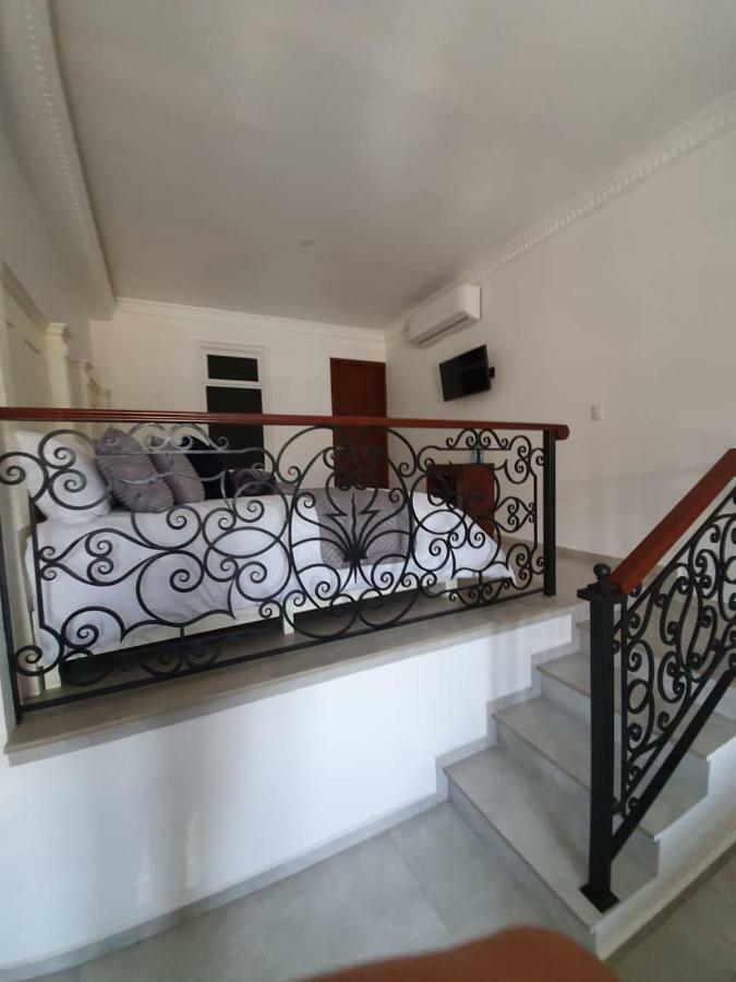 Hotel Estancia Real เตปาติตลัน เด โมเรลอส ภายนอก รูปภาพ